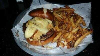 Lockdown Bar & Grill