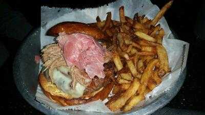 Lockdown Bar & Grill