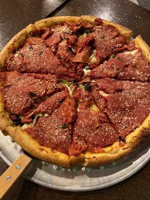 Full Circle Pizza & Grill