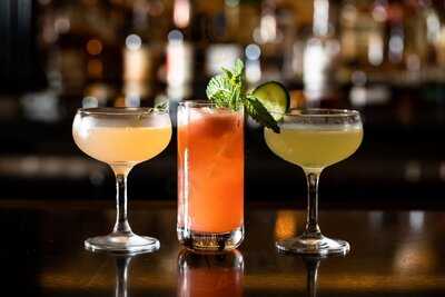 Eta Restaurant + Bar