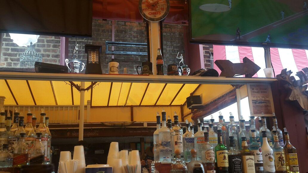 Lonestar Bar & Grill