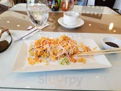 Sarikas's Thai And Sushi