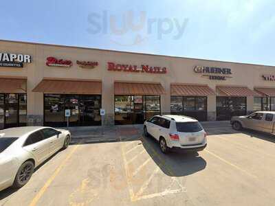 Sarikas's Thai And Sushi