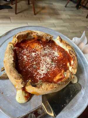 Manhattan Chicago Pizza Kendall