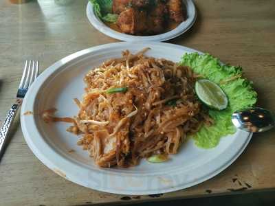 Mee Dee Thai Cusine