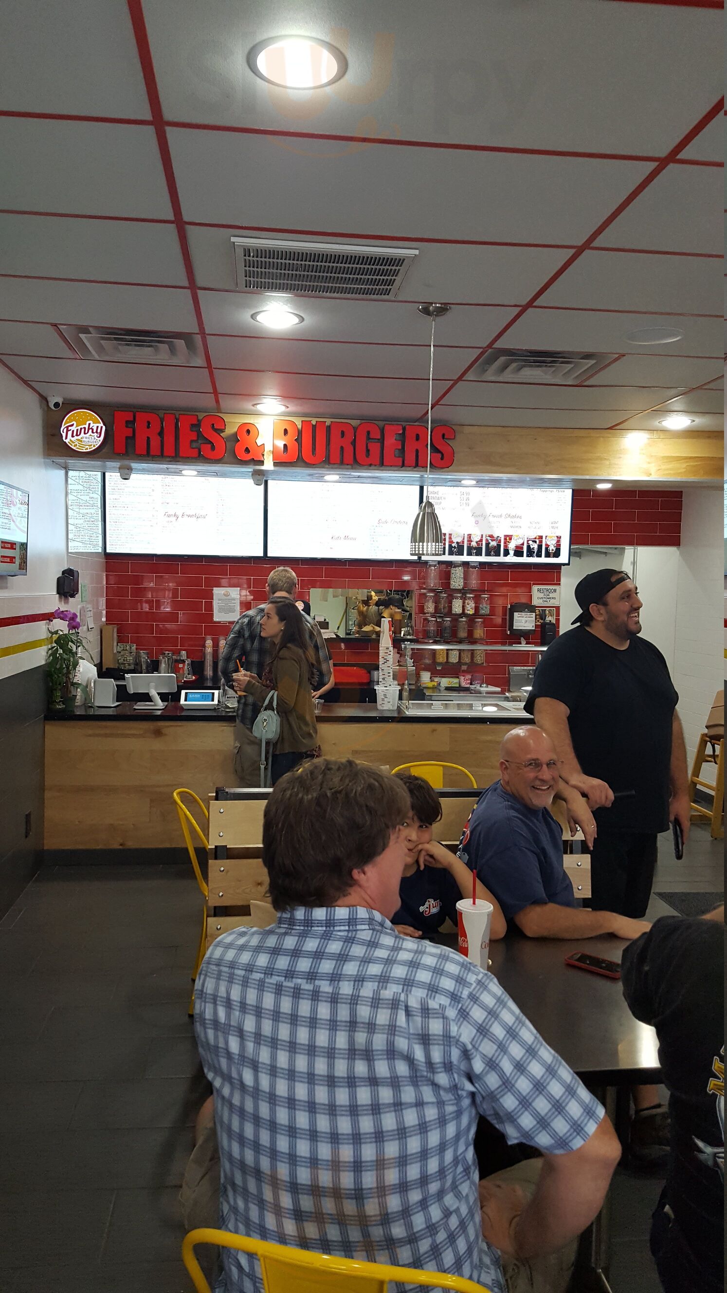 Funky Fries & Burgers