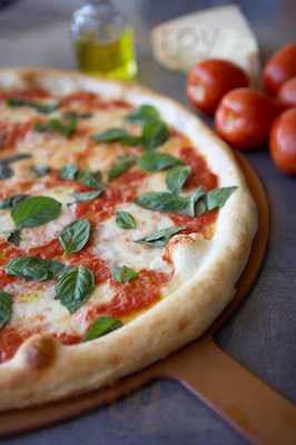 Pagliacci Pizzeria - University