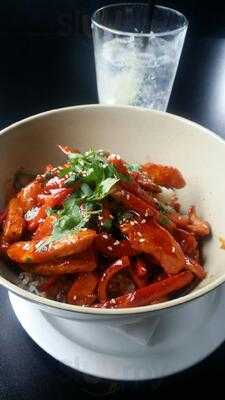 Suki's Bar And Grill