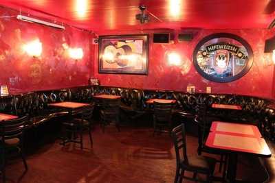 Suki's Bar And Grill