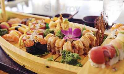 Sakura Teppanyaki & Sushi