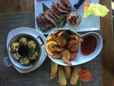 Table Thai Bar & Bistro