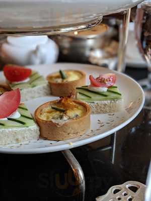 Champagne Sunday Brunch