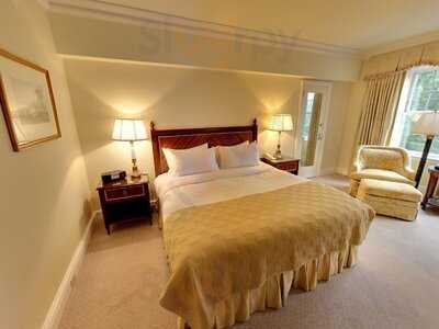 Champagne Sunday Brunch