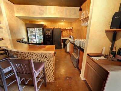 Brian's Wine And More