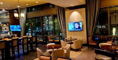 Fountain Wine Bar And Lounge