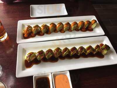 Tanoshii Sushi - West Loop
