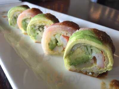 Tanoshii Sushi - West Loop