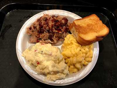 Hog Wild Pit Bar-b-q