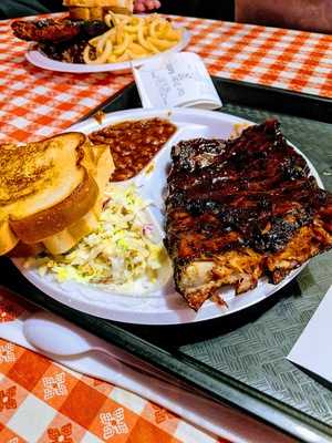 Hog Wild Pit Bar-b-q