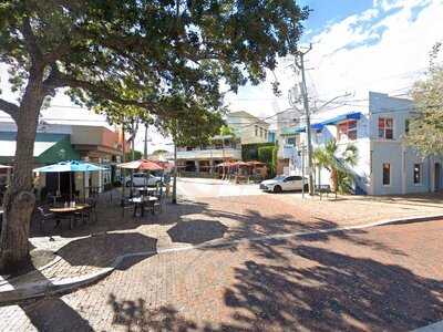 Empire Lounge And Pizzeria