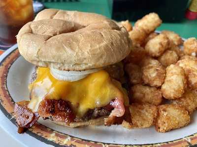 Choo Choo Bar And Grill