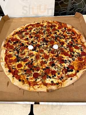 Larry's & Carol's Pizza