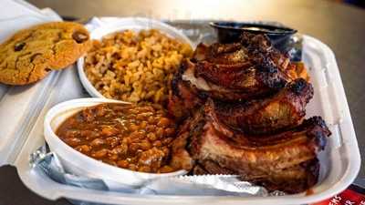 Wayne's New Skoo Bbq