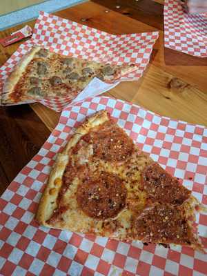 Double Dave's Pizzaworks