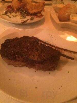Flemings Prime Steakhouse And Wine Bar