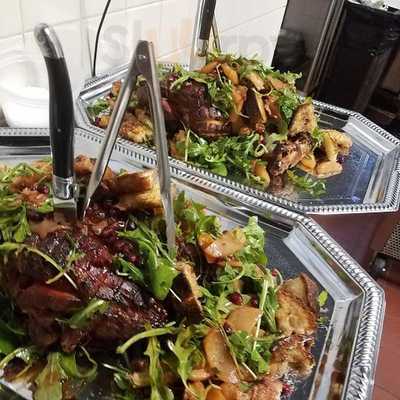 Vino's Trattoria & Pub