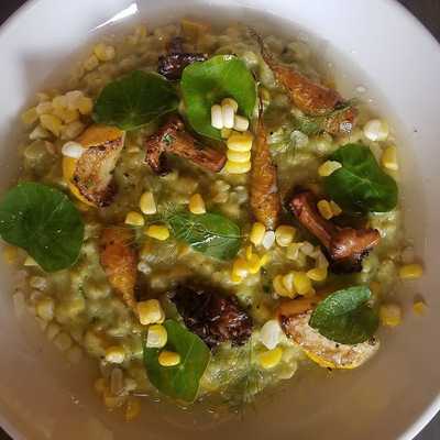 Vino's Trattoria & Pub