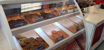 Great American Cookies