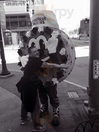 Great American Cookies