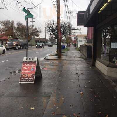 Tuk Tuk Thai Restaurant