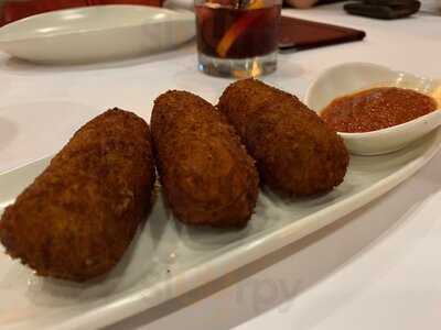 Pamplona Cocktails And Tapas