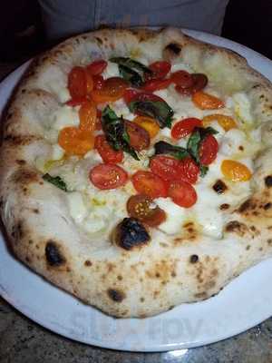 Una Pizza Napoletana