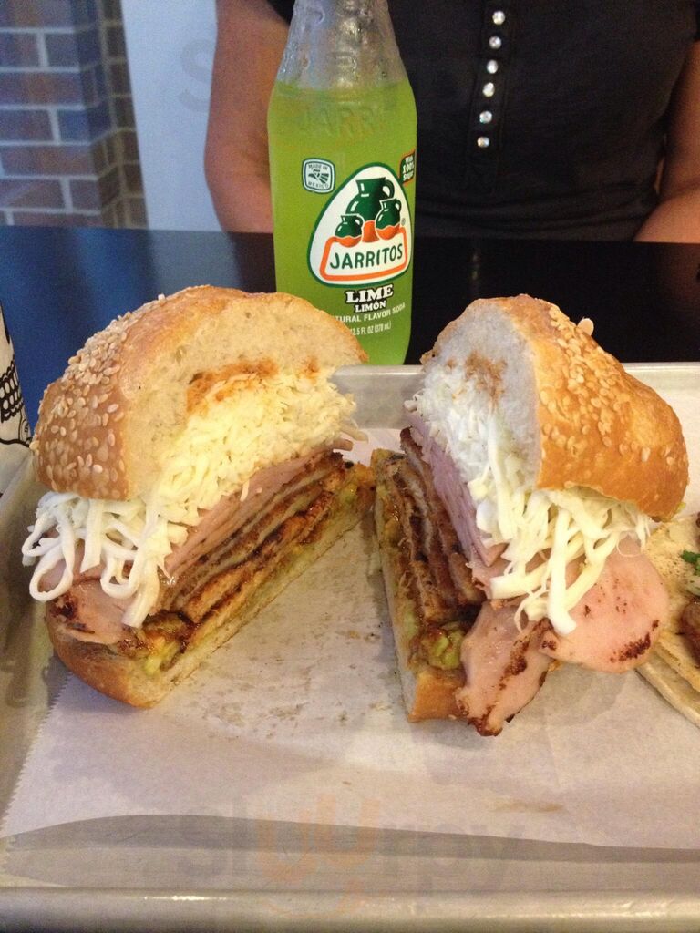 Cemitas Puebla