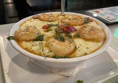 Nick & Mike Bar And Grill