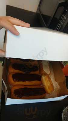 Baker's Dozen Donuts