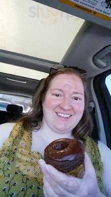 Baker's Dozen Donuts