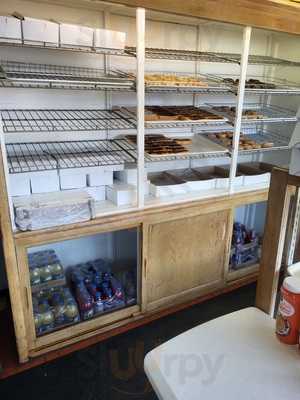 Baker's Dozen Donuts