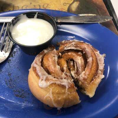 Homie's Cinnamon Rolls And Comfort Cafe