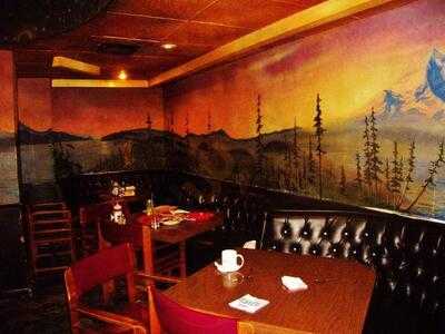 Space Room Lounge And Genie's Too