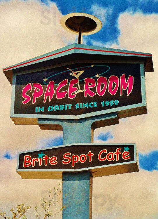 Space Room Lounge And Genie's Too