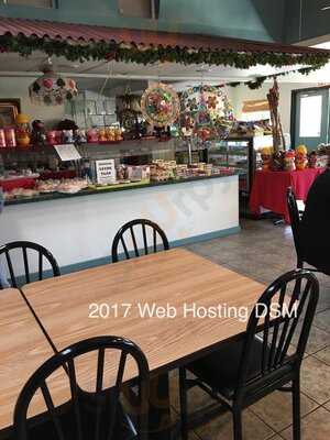 Lily's Philippine Bakery And Restaurant