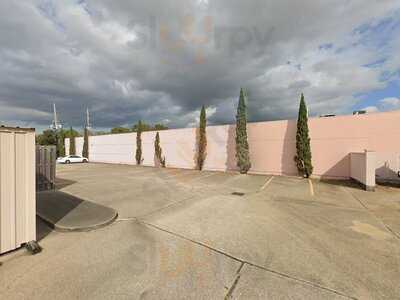 Big Easy Bar Grill & Billiards