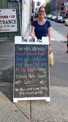 The Bullpen Kitchen + Tap