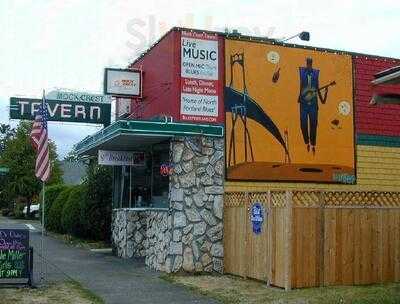 Mock Crest Tavern