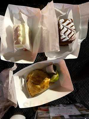 L'arte Bianco Bakery