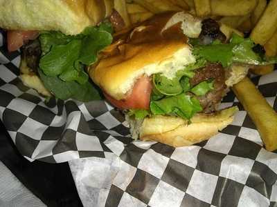 Three Palms Bar & Grill